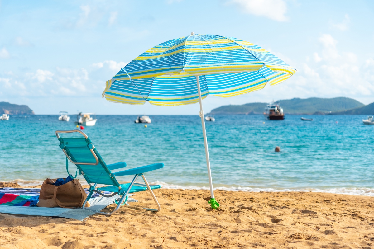 ¿Qué llevar a la playa? Imprescindibles para un día en la orilla